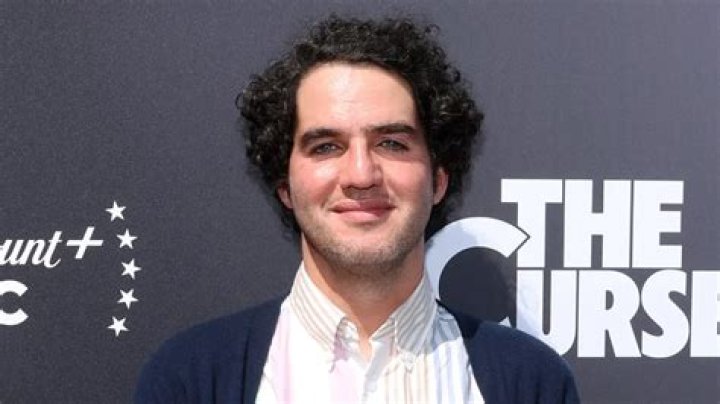 
Benny Safdie Height, Weight, Net Worth, Age, Birthday, Wikipedia, Who, Instagram, Biography 