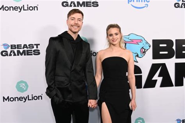 Does Lirik Have A Girlfriend In 2022? His Net Worth and Earnings As A Streamer