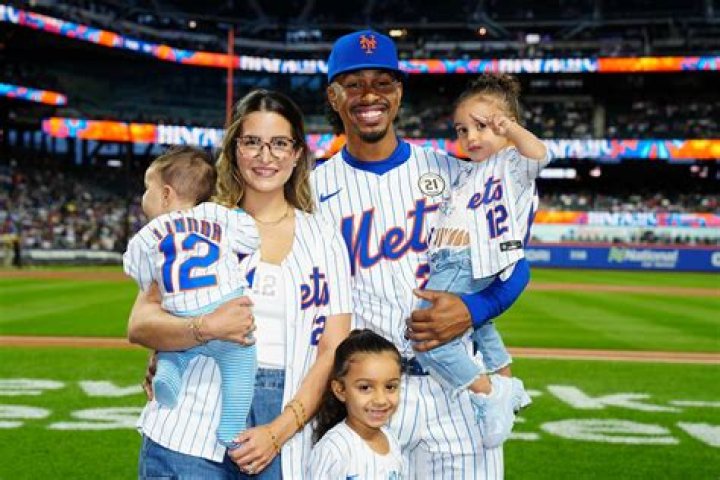 
Francisco Lindor’s relationship status 