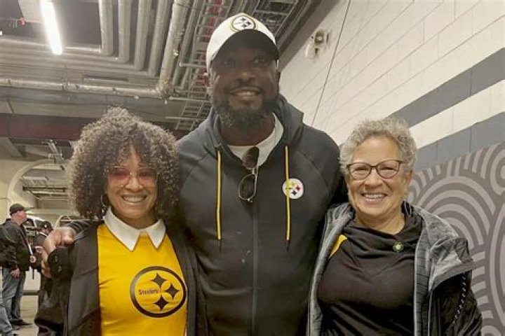 
Kiya Winston Age, How Old Is Mike Tomlin Wife? Married Life Facts 