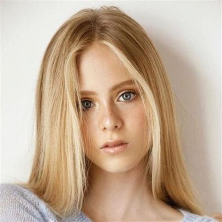 
Loreto Peralta’s Age, Height, Parents, Wiki, Nationality 