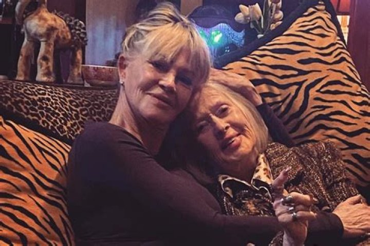 
Melanie Griffith Embraces Tippi Hedren in Sweet Photo: ‘Thankful That My Mom Is Still Here’ 