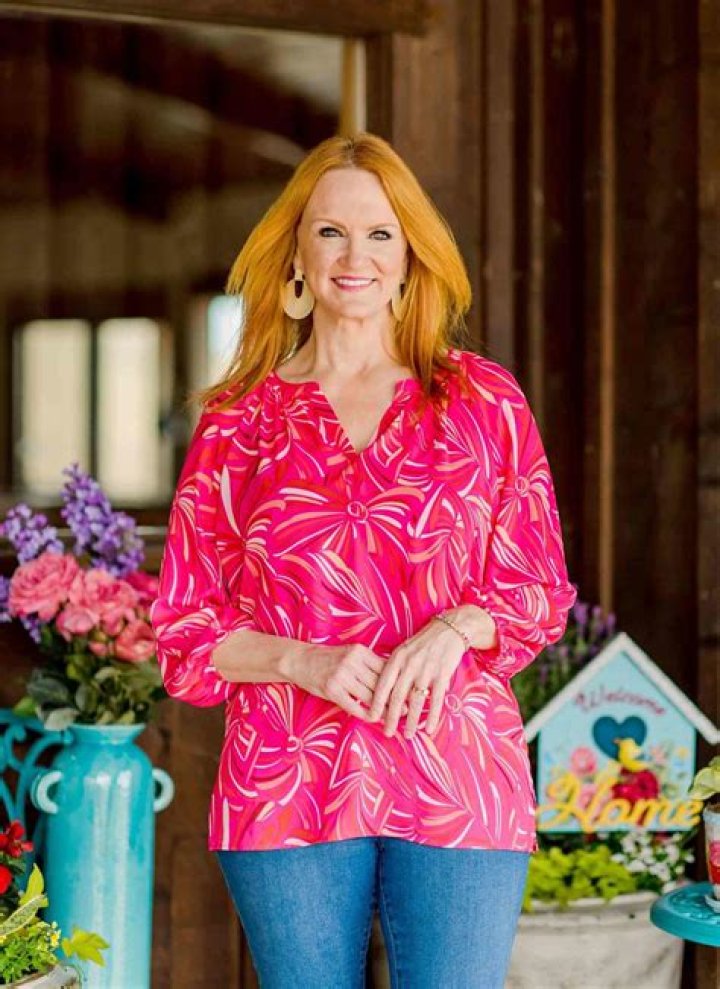 
Ree Drummond Celebrates Halloween and Her Restaurant The Mercantile’s 6th Year Anniversary 