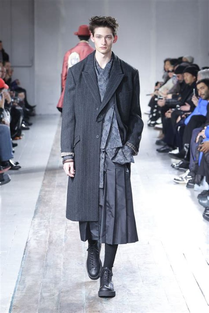 
Yohji Yamamoto Height, Weight, Net Worth, Age, Birthday, Wikipedia, Who, Nationality, Biography 